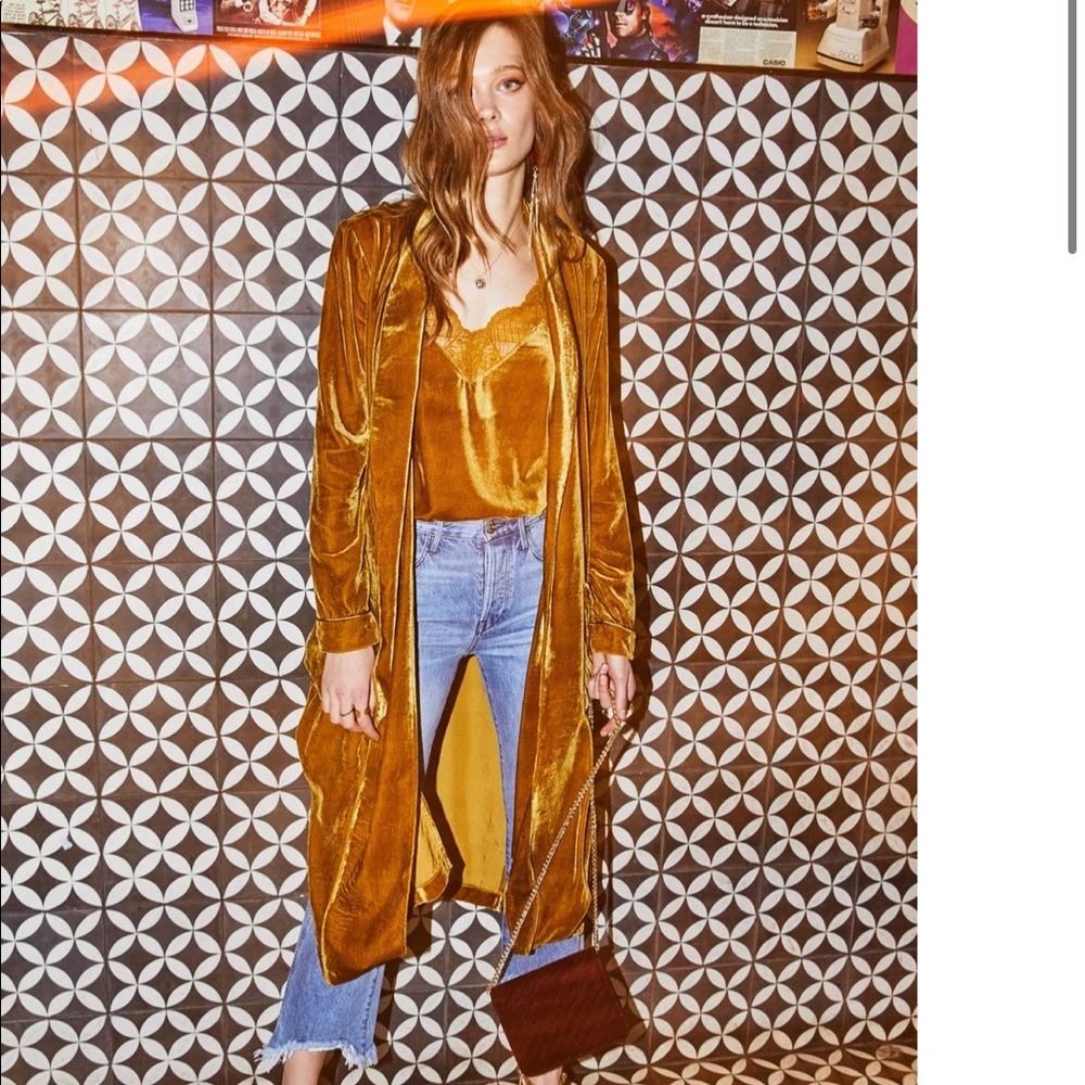 SOLD ♥️ ASTR Gold Velvet Duster Jacket
